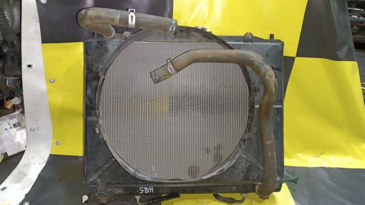 Радиатор основной Мицубиси Паджеро в Орехово-Зуево 105204