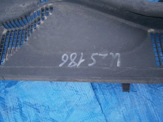 Решетка под лобовое стекло Тойота Краун в Орехово-Зуево 25698