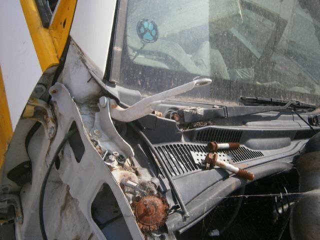 Решетка под лобовое стекло Тойота Хайлюкс Сурф в Орехово-Зуево 29488